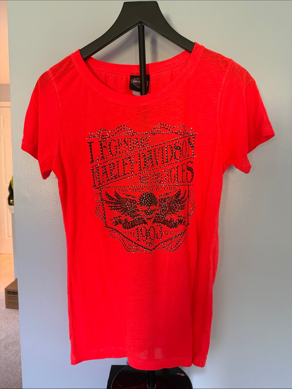 Harley-Davidson Bright Pink Rhinestone Skull Graphic Tee - Kalispell, MT size M